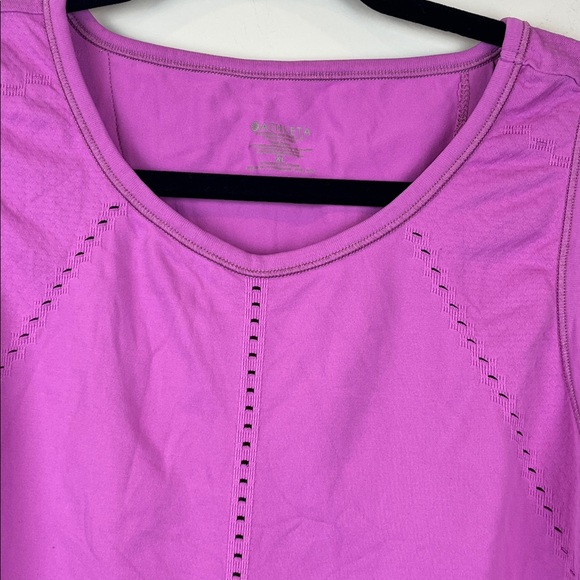 Athleta TWO XL Fushia Foothill Seamless Tank Top + Black Breezy Scoop V-neck - Picture 3 of 13